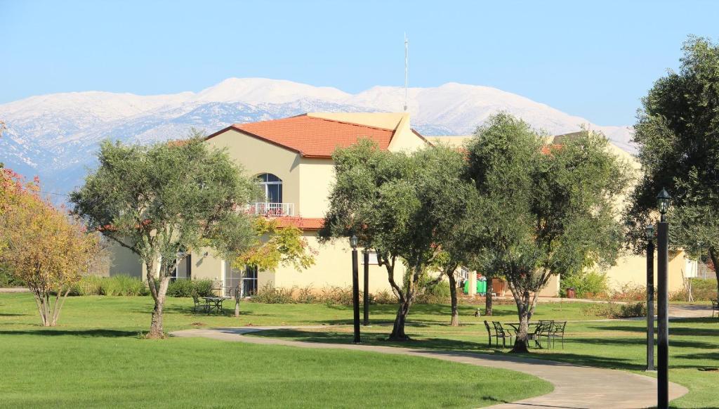 Pastoral Hotel - Kfar Blum Extérieur photo